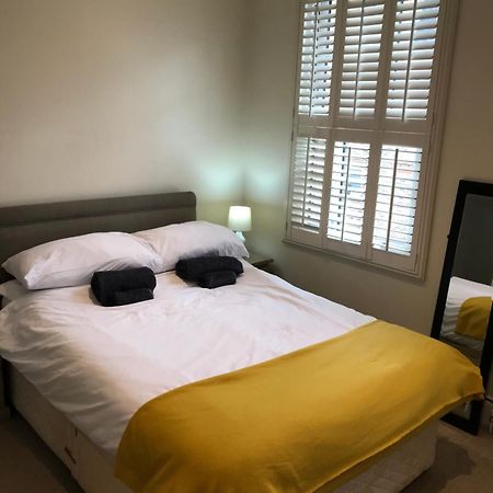 Stylish & Spacious 3 Bed Victorian House Sleeps Up To 7 - Near O2, Museums, Excel, Mazehill Station 12 Mins Direct Into London Bridge Villa Exterior foto