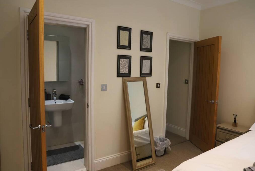 Stylish & Spacious 3 Bed Victorian House Sleeps Up To 7 - Near O2, Museums, Excel, Mazehill Station 12 Mins Direct Into London Bridge Villa Exterior foto